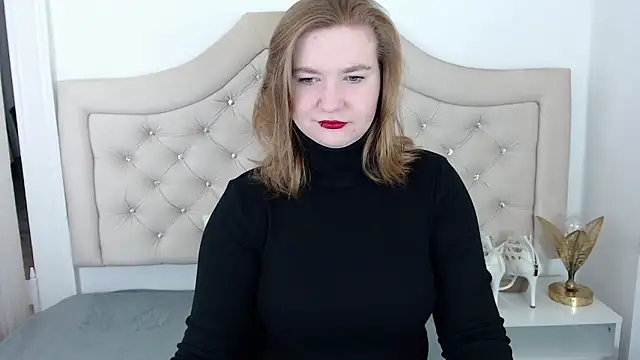 LaraDream online show from 01.02.25