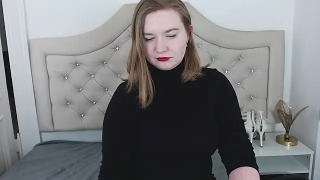 LaraDream online show from 01.17.25