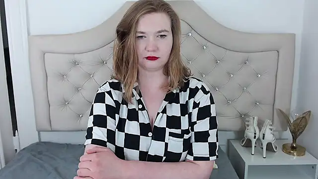 LaraDream online show from 01.31.25