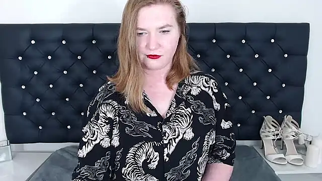 LaraDream online show from 02.28.25