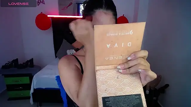 Snapshot of susan_smith18 chatting on 02.19.25 susan smith18 online show from 02.19.25