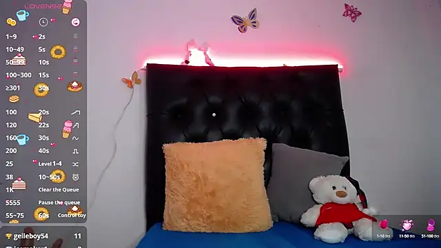 Snapshot of susan_smith18 chatting on 02.27.25 susan smith18 online show from 02.27.25