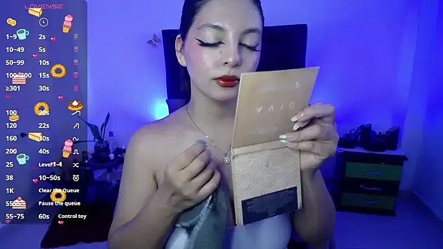 Snapshot of susan_smith18 chatting on 03.11.25 susan smith18 online show from 03.11.25