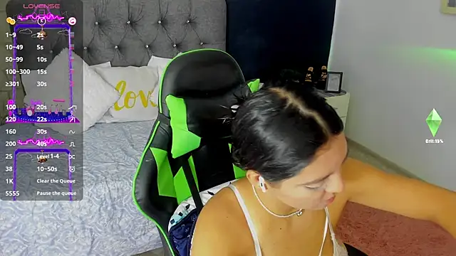 Snapshot of susan_smith18 chatting on 09.19.25 susan smith18 online show from 09.19.25