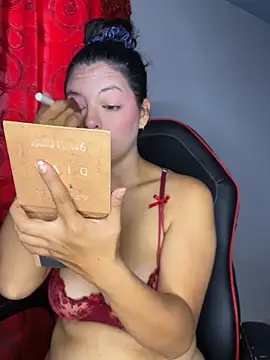 Snapshot of susan_smith18 chatting on 11.24.25 susan smith18 online show from 11.24.25