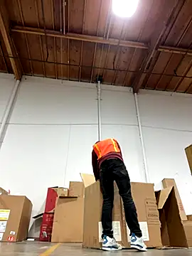 Snapshot of Letgeti chatting on 10.07.25 Letgeti online show from 10.07.25